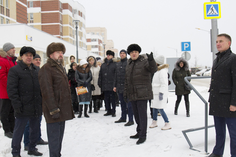 Депутаты городской Думы посетили микрорайон «Солнечный»