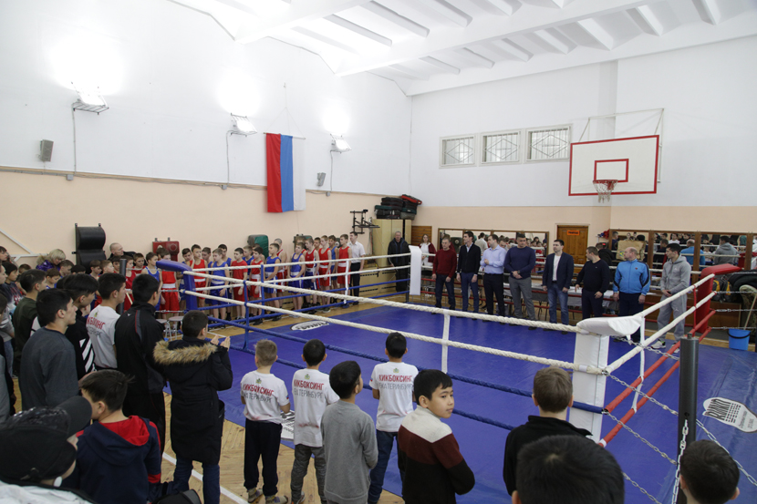 Алексей Вихарев организовал турнир по боксу в Орджоникидзевском районе