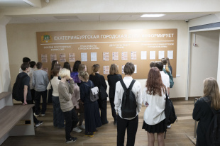 Депутаты организовали экскурсии для школьников и студентов