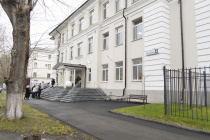 Депутаты осмотрели два центра культуры: обновленный и требующий ремонта