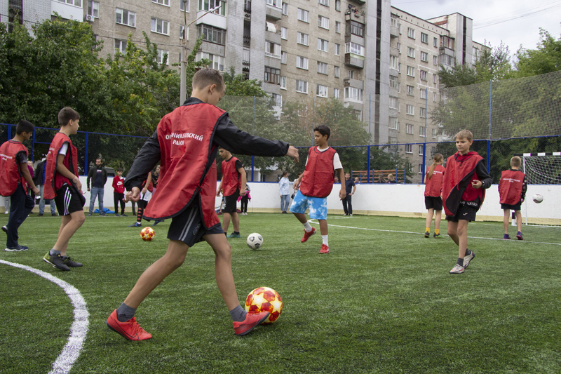 «Спорт в каждый двор-2022»: в Екатеринбурге открылись три новые спортивные площадки