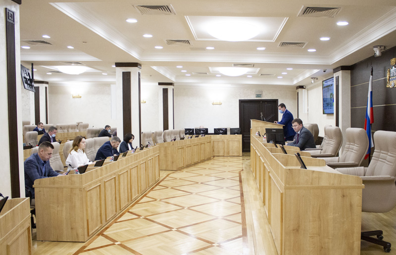Депутаты городской Думы обсудили строительство детских садов в Академическом