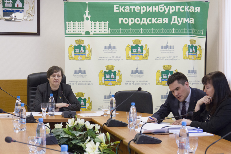 Комиссия по социальной защите и здравоохранению провела восьмое заседание