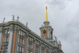 Навстречу жителям: памятные церемонии, «Диктант Победы» и рабочий объезд