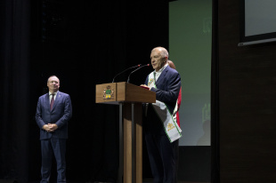 Поздравление Почетного гражданина Екатеринбурга Григория Иванова 