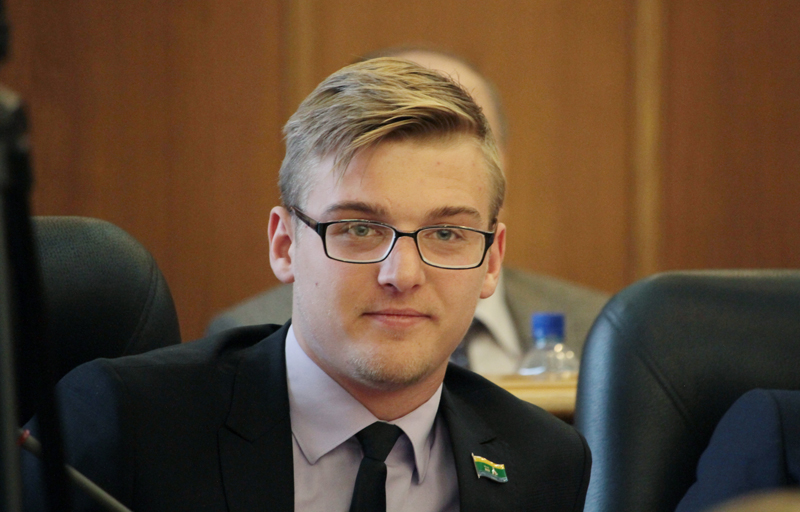 Депутат Андрей Пирожков предложил проверить качество питания в школах