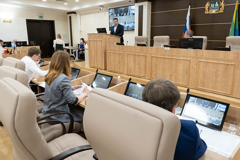 Депутаты обсудили поддержку НКО и инвестиционную программу МУП «Водоканал»