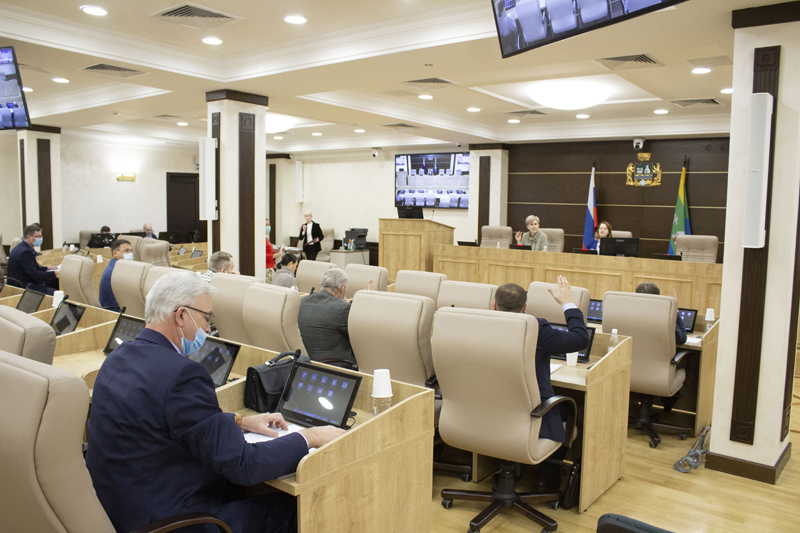 Парламентарии рассмотрели изменения в программу «Екатеринбург – столичный город»