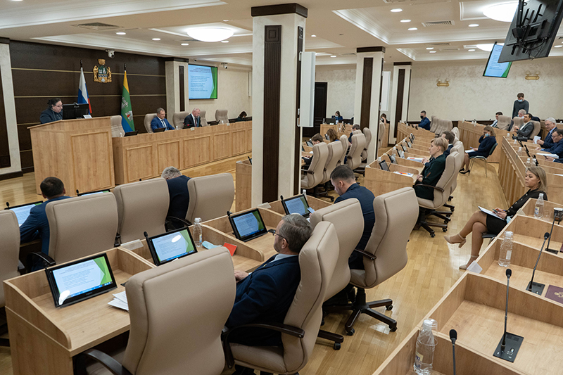Бюджет Екатеринбурга на 2022 год приняли в первом чтении