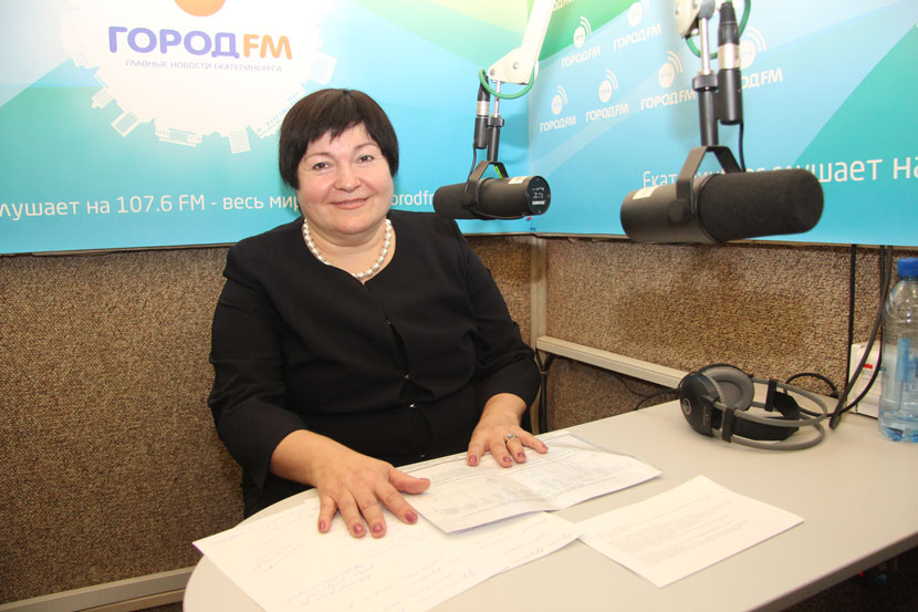 Елена Дерягина в эфире радиостанции «Город FM, 107,6» рассказала о летней оздоровительной кампании