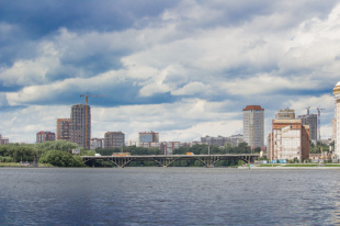 Навстречу жителям: игра «Зарница», день рождения района, поздравление педагогов и активистов 