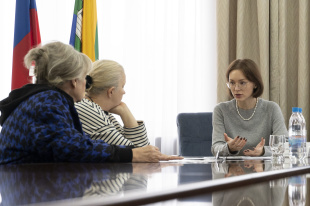 Председатель городской Думы Анна Гурарий провела прием граждан