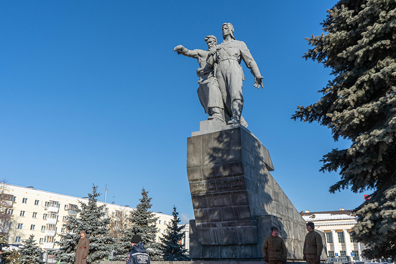 В Екатеринбурге почтили память уральских танкистов