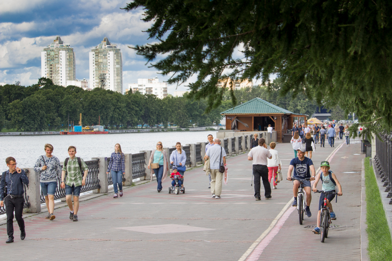 Депутаты заботятся о будущем подрастающего поколения