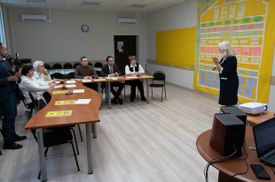 В Доме Учителя прозвучали вопросы поддержки молодых педагогов и наставников