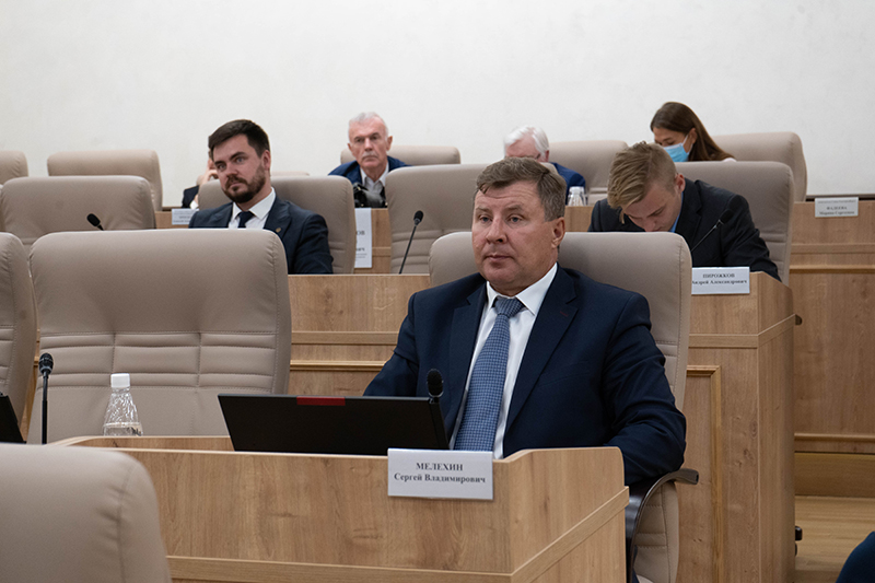 Три депутата покинули Екатеринбургскую городскую Думу