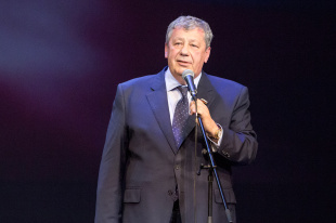 Поздравление Почетного гражданина Екатеринбурга Аркадия Чернецкого