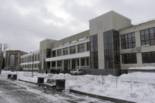 «Фабрику-кухню УЗТМ» после капремонта показали депутатам городской Думы