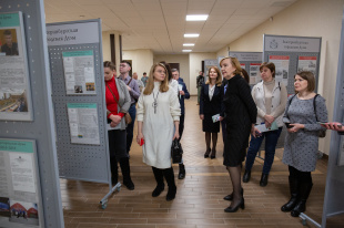 Выставка в честь 235-летия открылась в городской Думе 