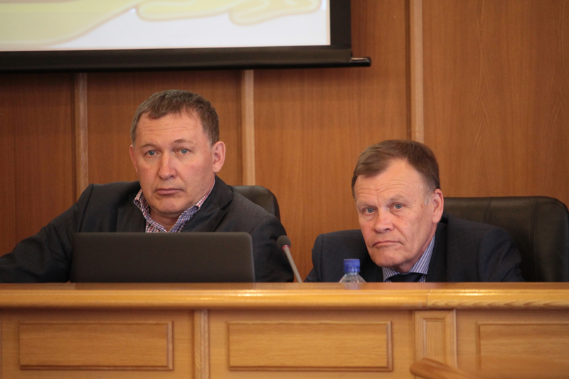 Комиссия по городскому хозяйству, градостроительству и землепользованию и комиссия по безопасности жизнедеятельности населения провели совместное заседание