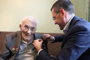 Поздравление Почетного гражданина Екатеринбурга Эрика Калугина