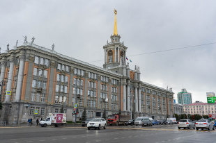 Екатеринбургу могут вернуть полномочия в сфере наружной рекламы 