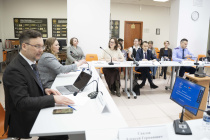 Сезон самокатов: в Екатеринбурге обсудили, как сделать движение СИМ безопасным 