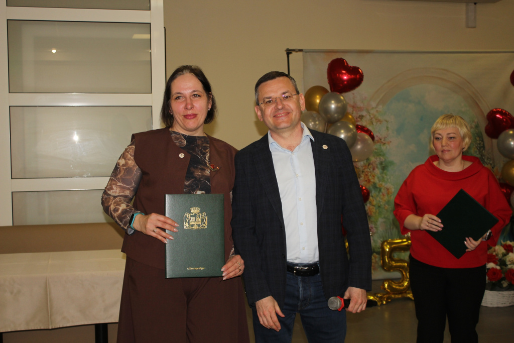 sLj72uMRJOQ48XyXAXQryaHuxGikSit87GBIGUTZ4Vm8r_562w6sJGZue0tTg7kQnRKykGuPNFb_WUD4zru3zjDz.jpg